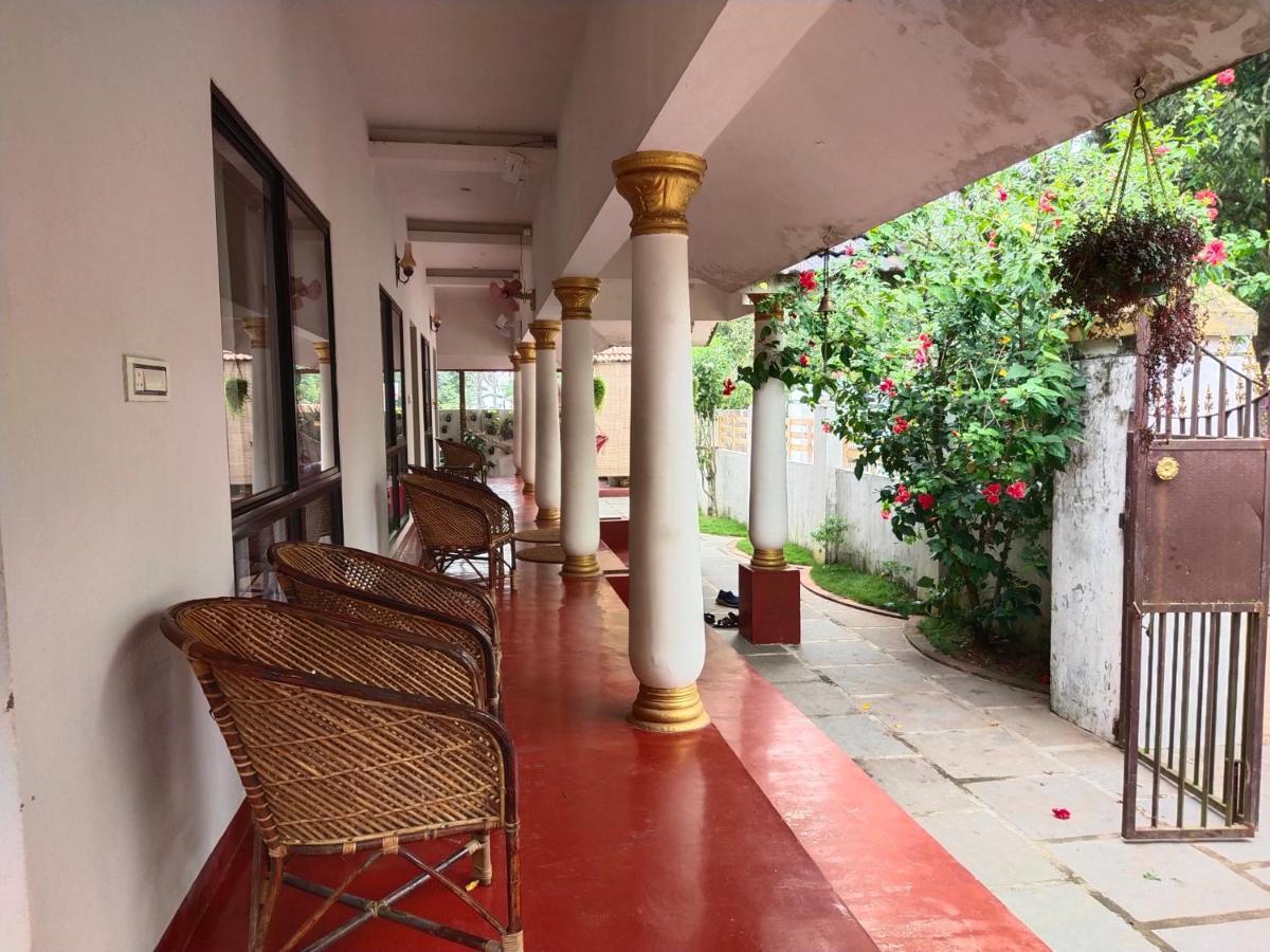 Marari Beach Clleetus Homestay 마라리쿨람 외부 사진