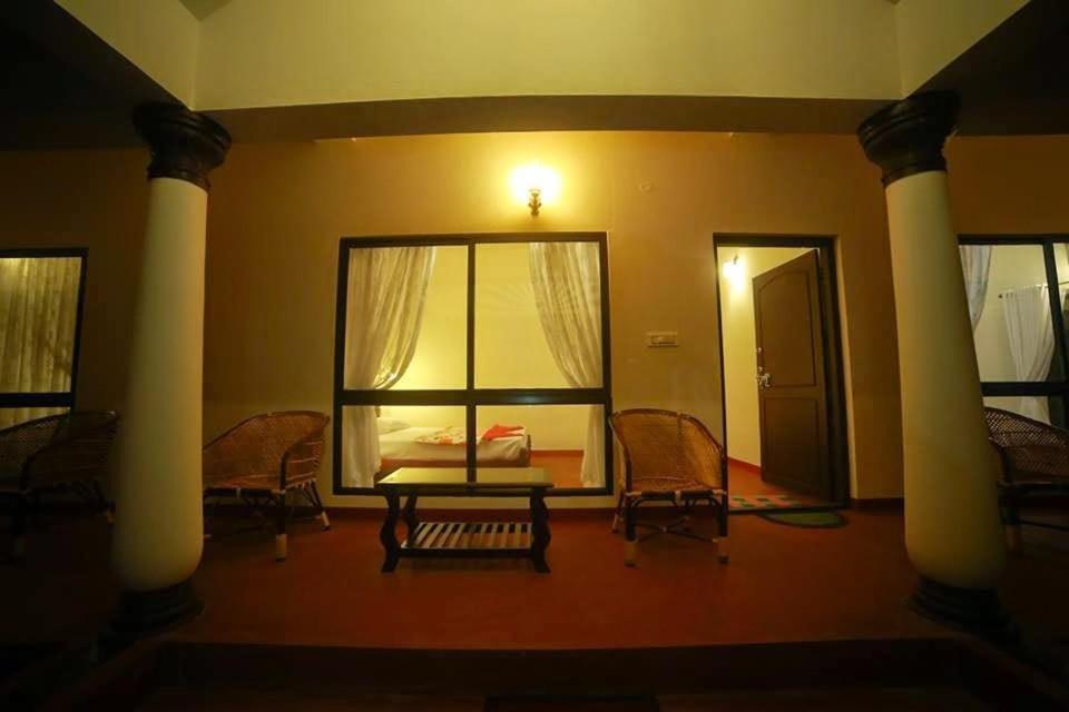 Marari Beach Clleetus Homestay 마라리쿨람 외부 사진