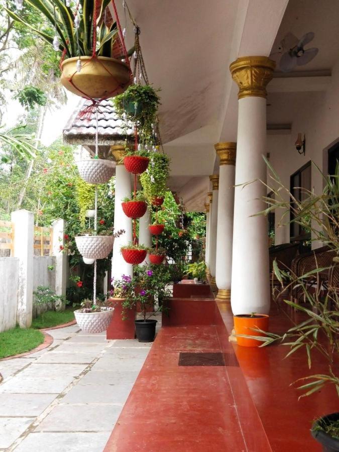 Marari Beach Clleetus Homestay 마라리쿨람 외부 사진